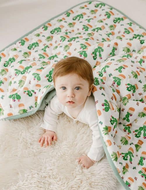9 Organic Baby Blankets For The Best Sustainable Snuggles Image by Nest Designs #organicbabyblankets #organiccottonbabyblankets #organicmuslinbabyblankets #organicbamboobabyblankets #nutralbabyblankets #allnaturalbabyblankets #sustainablejungle