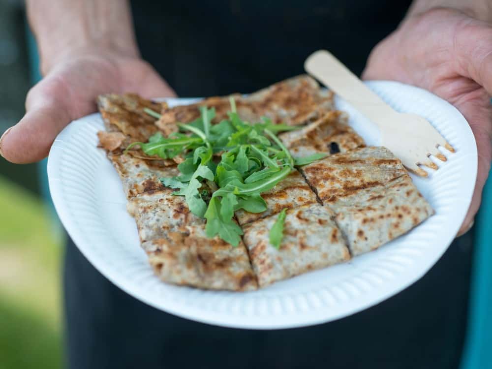 The Truth Behind The Paper: Are Paper Plates Recyclable & Eco-Friendly? Image by Photography Firm via Getty Images on Canva Pro #arepaperplatesrecyclable #paperplatesrecyclable #dopaperplatesbiodegrade #arepaperplatesecofrindly #canyourecycledusedpaperplates #sustainablejungle