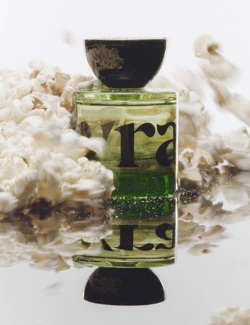 10 Natural & Non-Toxic Perfume Brands That Just Make Scents Image by Vyrao #nontoxicperfume #nontoxicfragrance #nontoxicperfumebrands #naturalperfume #naturalorganicperfume #sustainablejungle