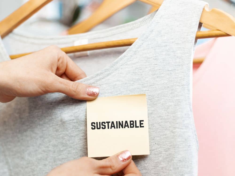 Recycled Cotton Fabric Benefits: A Sustainable Fashion Guide