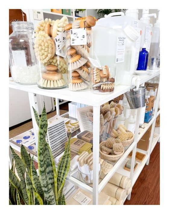 Take A Bite Out Of The Big Apple’s Waste With 13 Bulk & Zero Waste Stores in NYC Image by Common Goods and Company #zerowastestoresNYC #zerowastegrocerystoresNYC #NYCzerowastestores #bulkstoresNYC #bulkgrocerystoresNYC #bulkfoodstoresNYC #sustainablejungle