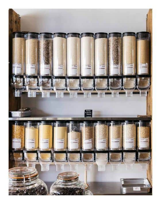 Take A Bite Out Of The Big Apple’s Waste With 13 Bulk & Zero Waste Stores in NYC Image by Maison Jar #zerowastestoresNYC #zerowastegrocerystoresNYC #NYCzerowastestores #bulkstoresNYC #bulkgrocerystoresNYC #bulkfoodstoresNYC #sustainablejungle