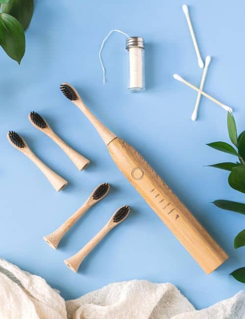 6 Bamboo Electric Toothbrush Brands For A Planet-Friendly Brush Image by Sustainable Tomorrow #bambooelectrictoothbrush #electricbambootoothbrush #bamboowoodelectrictoothbrush #bambooelectrictoothbrushheads #bambooelectrictoothbrushreview #sustainablejungle