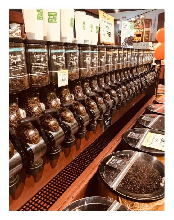 9 Zero Waste Stores in Orlando For All Your Bulk and Package-Free Needs Image by The Fresh Market #zerowastestoresorlando #zerowastegrocerystoreorlando #bulkfoodstoreorlando #bulkstoresorlando #orlandozerowastestores #sustainablejungle