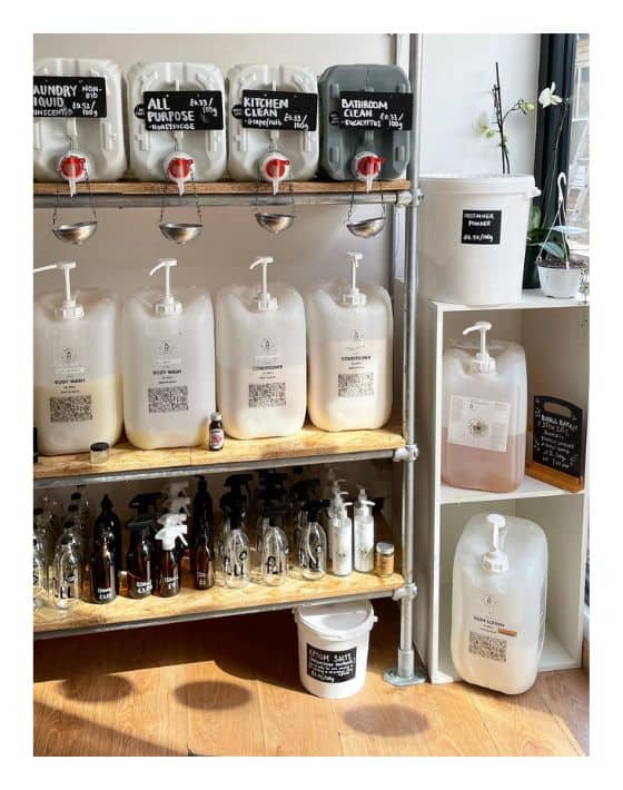 17 Zero Waste Shops In London For Sustainable Living In the Big Smoke Image by Jarr Market #zerowasteshoplondon #londonzerowasteshops #zerowastestorelondon #zerowastegrocerystorelondon #zerowastelongshop #sustainablejungle