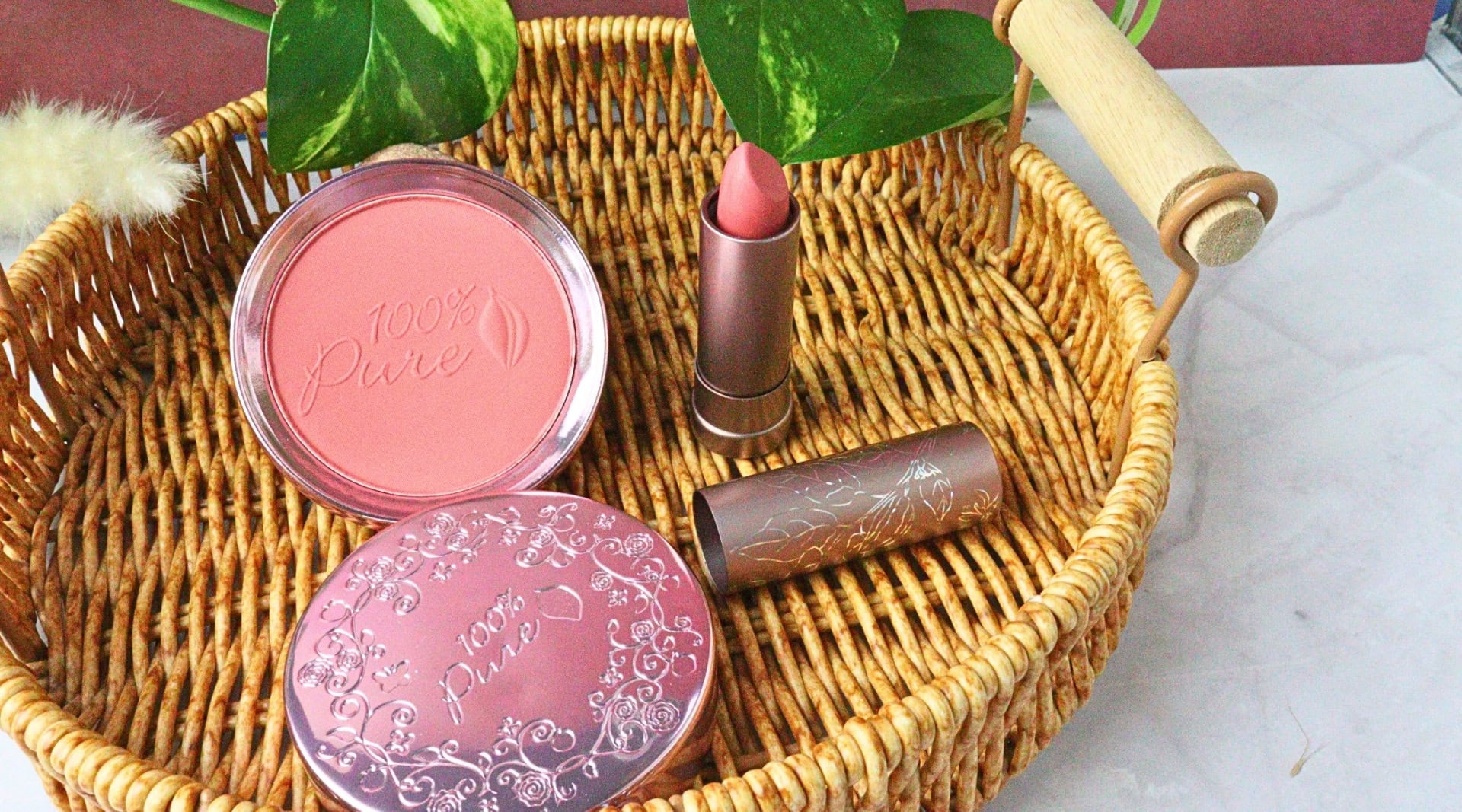 Image by Sustainable Jungle (100% Pure) (pregnancy-safe-makeup)