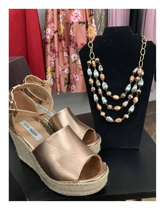 11 Tucson Thrift Stores To Find Everything From A-Z Image by Wendy's Collection Boutique #thriftstorestucson #tucsonthriftstores #bestthriftstoresintucson #tucsonAZthriftstores #thriftstorestucsonarizona #sustainablejungle