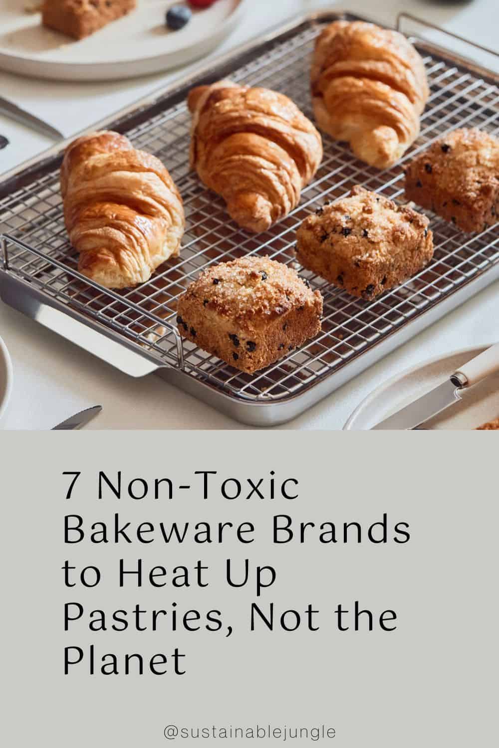 7 Non-Toxic Bakeware Brands to Heat Up Pastries, Not the Planet Image by Milo #nontoxicbakeware #bestnontoxicbakingsheets #nontoxicbakewarebrands #safebakeware #safestbakeware #nontoxicbakingpans #sustainablejungle