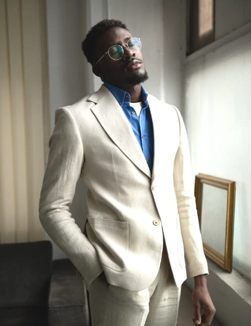 7 Sustainable Suits & Blazers To Look Ethical & ProfessionalImage by DeIONESCU#sustainablesuits #sustainablemenssuits #sustainablewomenssuits #ethicalsuits #ethicalbusinesssuits #sustainablesuitbrands #sustainablejungle