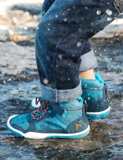 7 Sustainable Kids’ Shoe Brands for Little Eco-Friendly Feet Image by PLAE #sustainablekidsshoes #sustainableshoesforkids #kidssustainableshoes #ecofriendlykidsshoes #ecofriendlyshoesforkids #sustainablekidsshoebrands #sustainablejungle