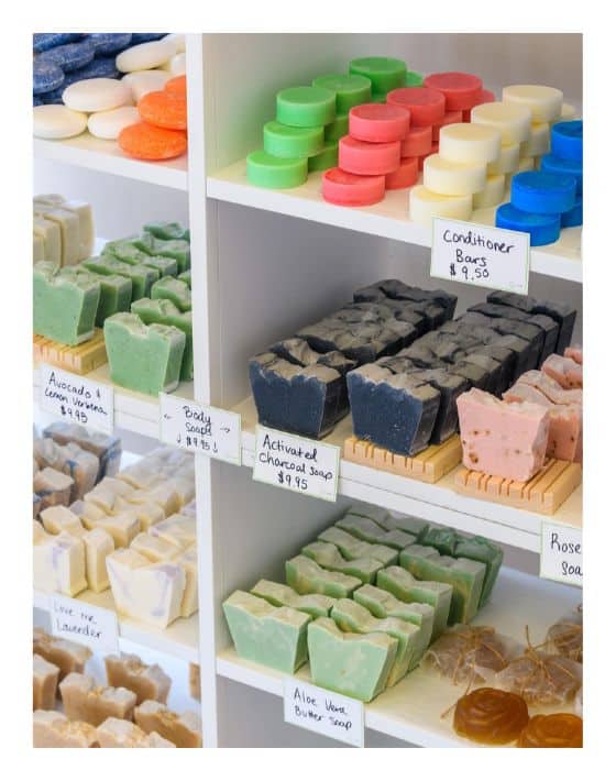 Let Plastic Freedom Ring With These 9 Boston Zero Waste Stores Image by Uvida Shop #zerowastestoreboston #bostonzerowastestores #zerowasteboston #bulkstoresboston #bulkgrocerystoresinbostonma #sustainablejungle