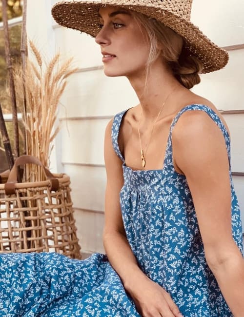 9 Sustainable Clothing Brands in Australia Keeping the Planet off the Barbie Image by All The Wild Roses #sustainableclothingaustralia #sustainableclothingbrandsinaustralia #sustainableaustralianclothingbrands #ecofriendlyclothingaustralia #ecoclothesaustralia #ecofashionaustralia #sustainablejungle