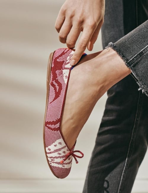 13 Sustainable Shoes To Keep Your Sustainability Game AfootImage by Rothy's#sustainableshoes #sustainableshoebrands #sustainablewomensshoes #ecofriendlyshoes #ecofriendlymensshoes #bestsustainableshoes #sustainablejungle