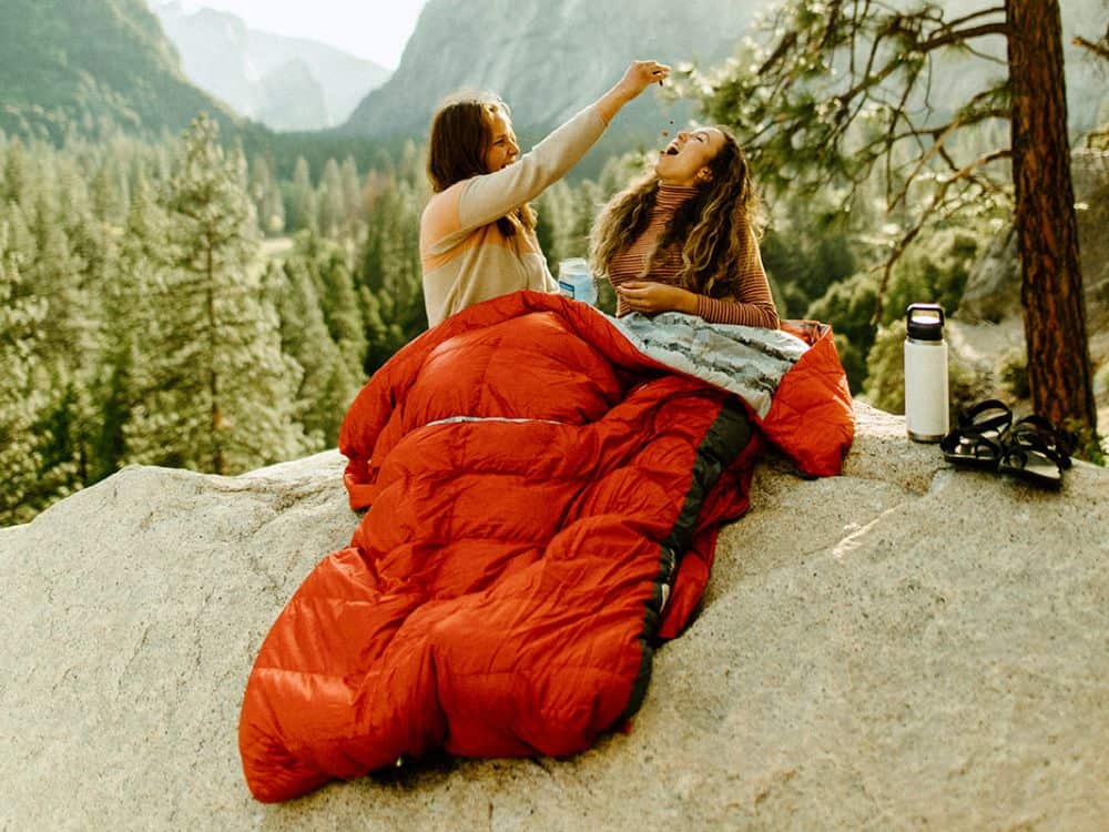 Eco Camping Tips: The Lowdown on Low-Impact Sustainable CampingImage by Sierra Designs#ecocamping #ecocampingtrip #sustainablecamping #ecocampingtips #whatisecocamping #sustainablejungle