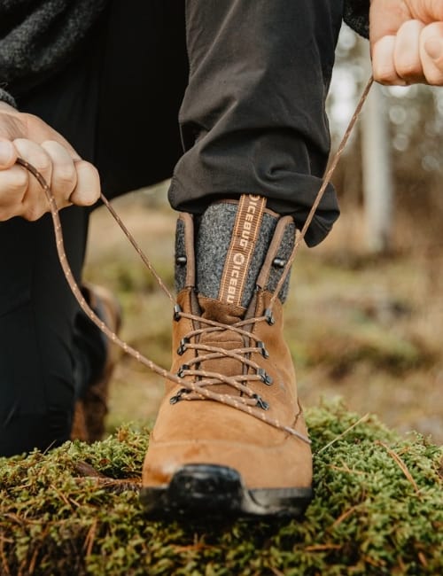 7 Sustainable Hiking Boots & Shoes: Reduce Your Carbon Footprint With Every StepImage by Icebug#sustainablehikingboots #sustainablehikingshoes #ecofriendlyhikingboots #ecofriendlyhikingshoes #sustainablewaterproofhikingboots #bestsustainablehikingboots #sustainablejungle
