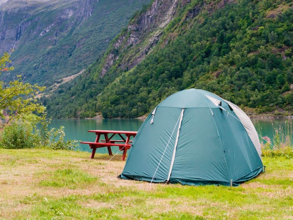 Eco Camping Tips: The Lowdown on Low-Impact Sustainable Camping Image by no_limit_pictures #ecocamping #ecocampingtrip #sustainablecamping #ecocampingtips #whatisecocamping #sustainablejungle