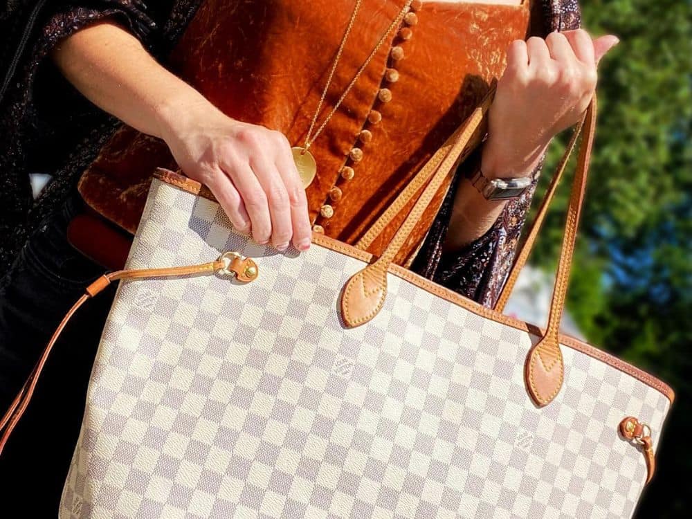 Shopper finds 'legit' Louis Vuitton bag in thrift store expecting