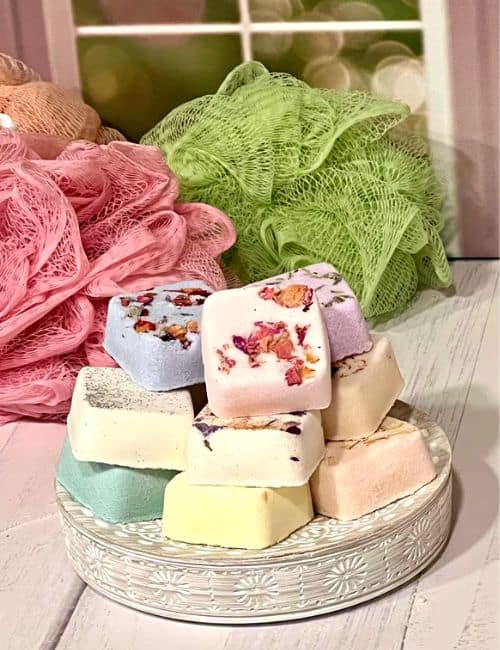 Turn Your Tub Time From Boring To Bliss With 7 Organic Bath Bombs Image by Laura Botanicals #organicbathbombs #bestorganicbathbombs #naturalbathbomb #allnaturalbathbombs #organicbathbombsforkids #homemadeorganicbathbombs #sustainablejungle