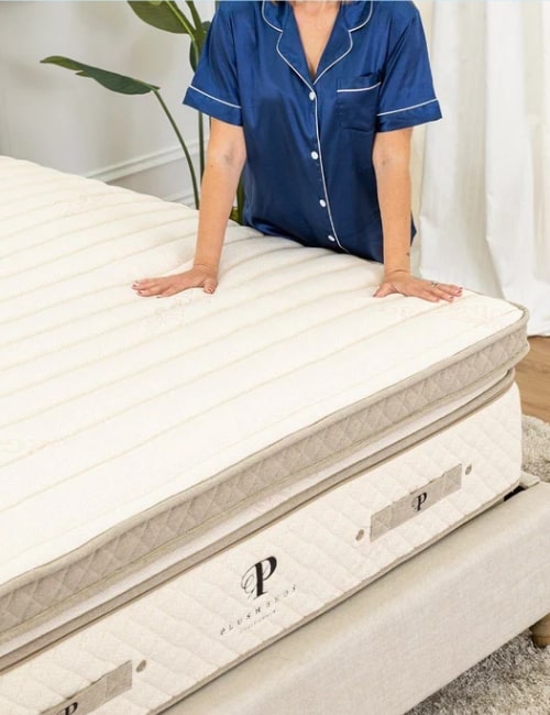 9 Mattress Toppers That Don’t Tussle With Mother NatureImage by PlushBeds#organicmattrestopper #bestorganicmattresstopers #organiclatexmattresstoppers #organicwoolmattresstopper#nontoxicmattresstoppers #organicnnontoxicmattresstoppers #sustainablejungle