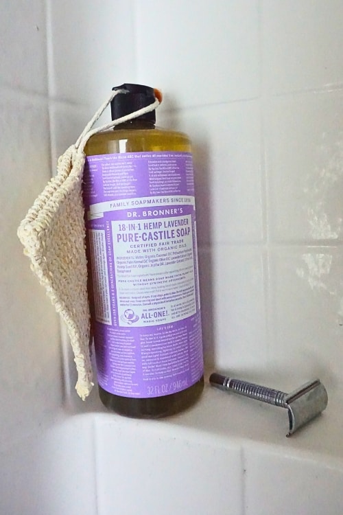 9 Natural & Organic Body Washes For All Skin Types Image by Sustainable Jungle #organicbodywash #naturalbodywash #sustainablebodywash #sustainablejungle