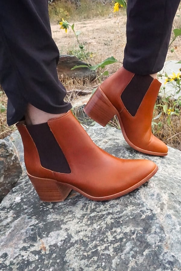 13 Ethical Shoe Brands To Put Your Best (Eco) Foot Forward Image by Sustainable Jungle #ethicalshoebrands #sustainableshoebrands #sustainablejungle