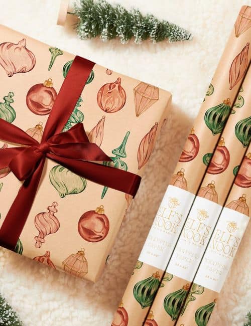 6 Zero-Waste Alternatives to Wrapping Paper - Brown Thumb Mama®