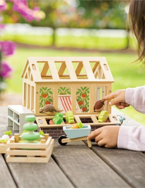 9 Best Wooden Toy Brands For Plastic-Free Playtime Image by Tender Leaf Toys #woodentoybrands #bestwoodentoybrands #bestwoodentoys #woodtoys #woodtoybrands #coolwoodentoys #sustainablejungle