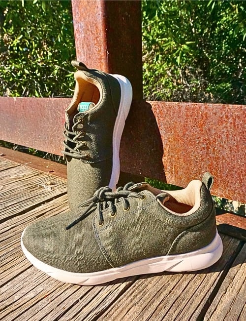 11 Vegan Hiking Boots & Shoes For When You Want to Save The Animals And Look Good Doing It Image by Sustainable Jungle #veganhikingboots #veganhikingshoes #bestveganhikingboots #veganwaterproofhikingboots #nonleatherhikingboots #veganleatherhikingboots #sustainablejungle
