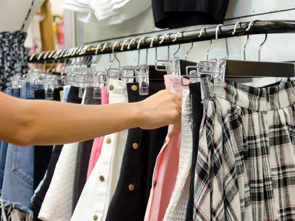Is Cotton On Fast Fashion? Image by khunkorn #iscottononfastfashion #iscottononethical #cottonsustainability #iscottononsustainable #iscottonongood #cottonogarments #sustainablejungle
