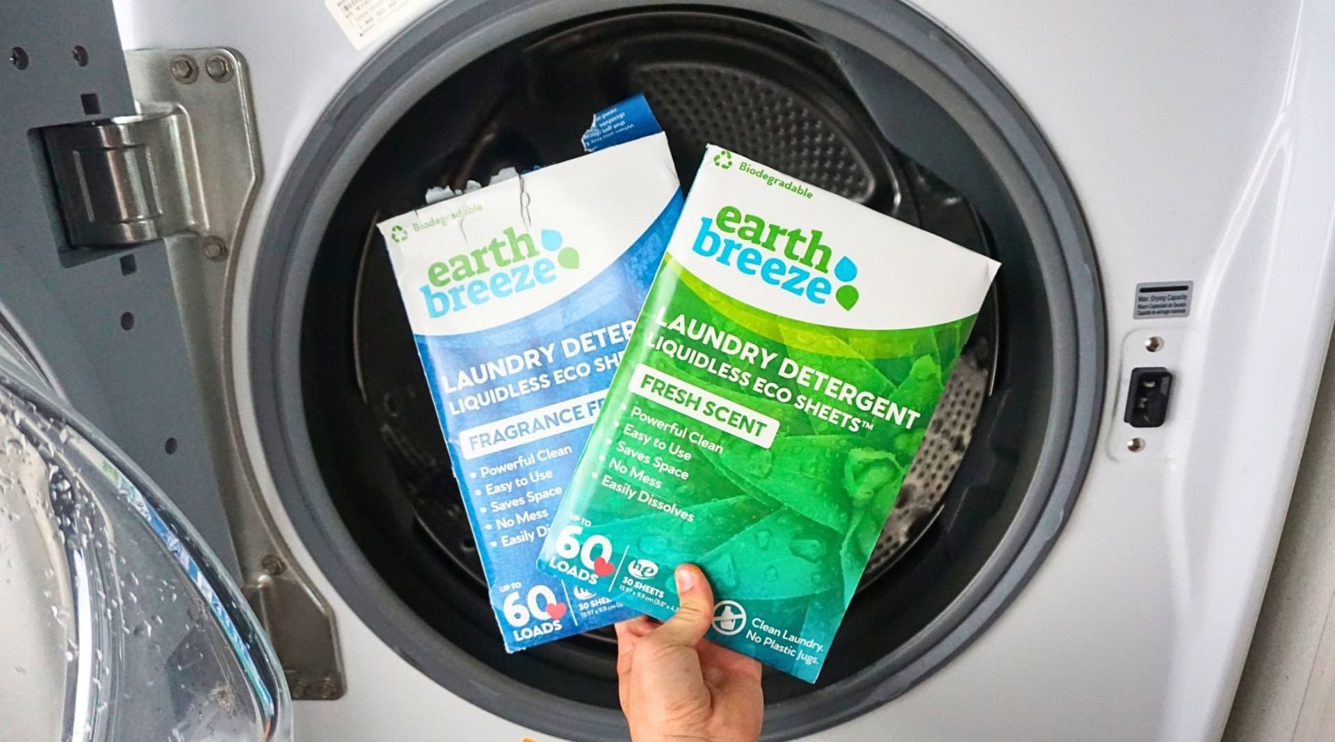 Image by Sustainable Jungle (Earth Breeze) (laundry-detergent-sheets)