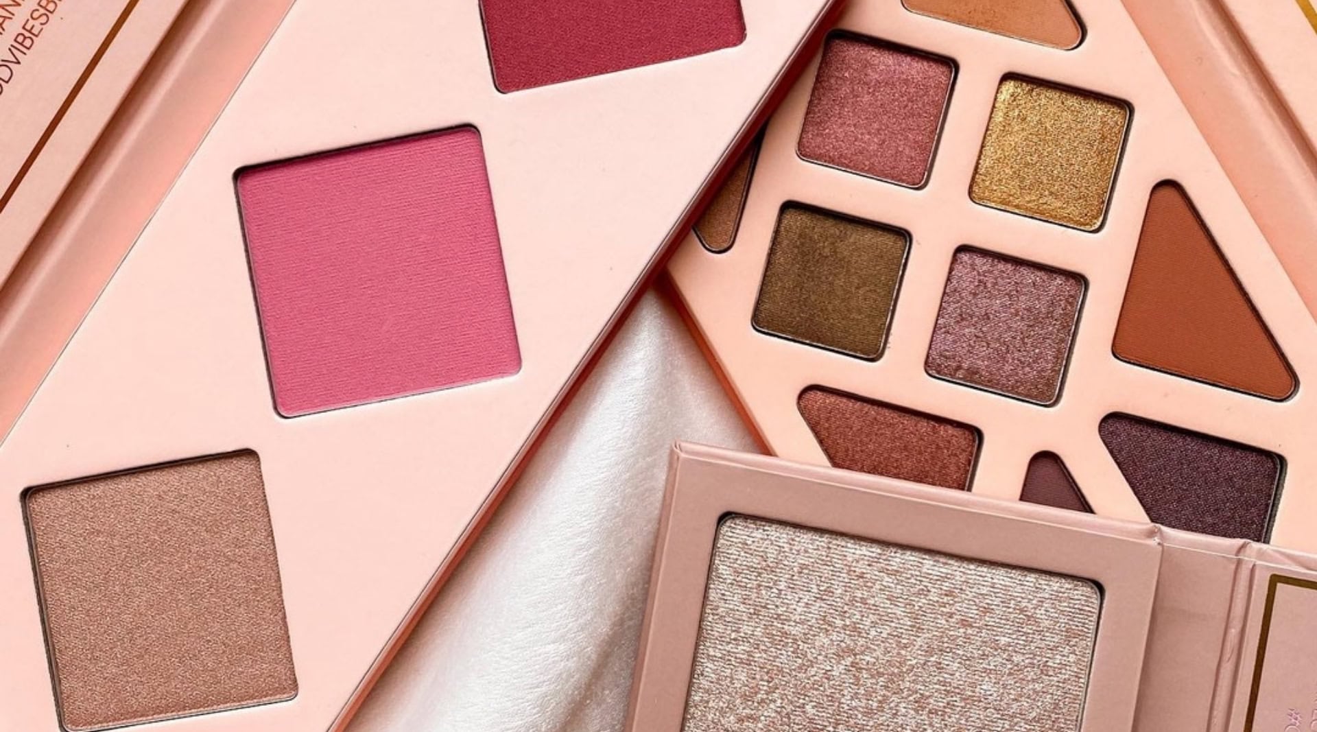 Image by ĀTHR Beauty (sustainable-beauty-brands)