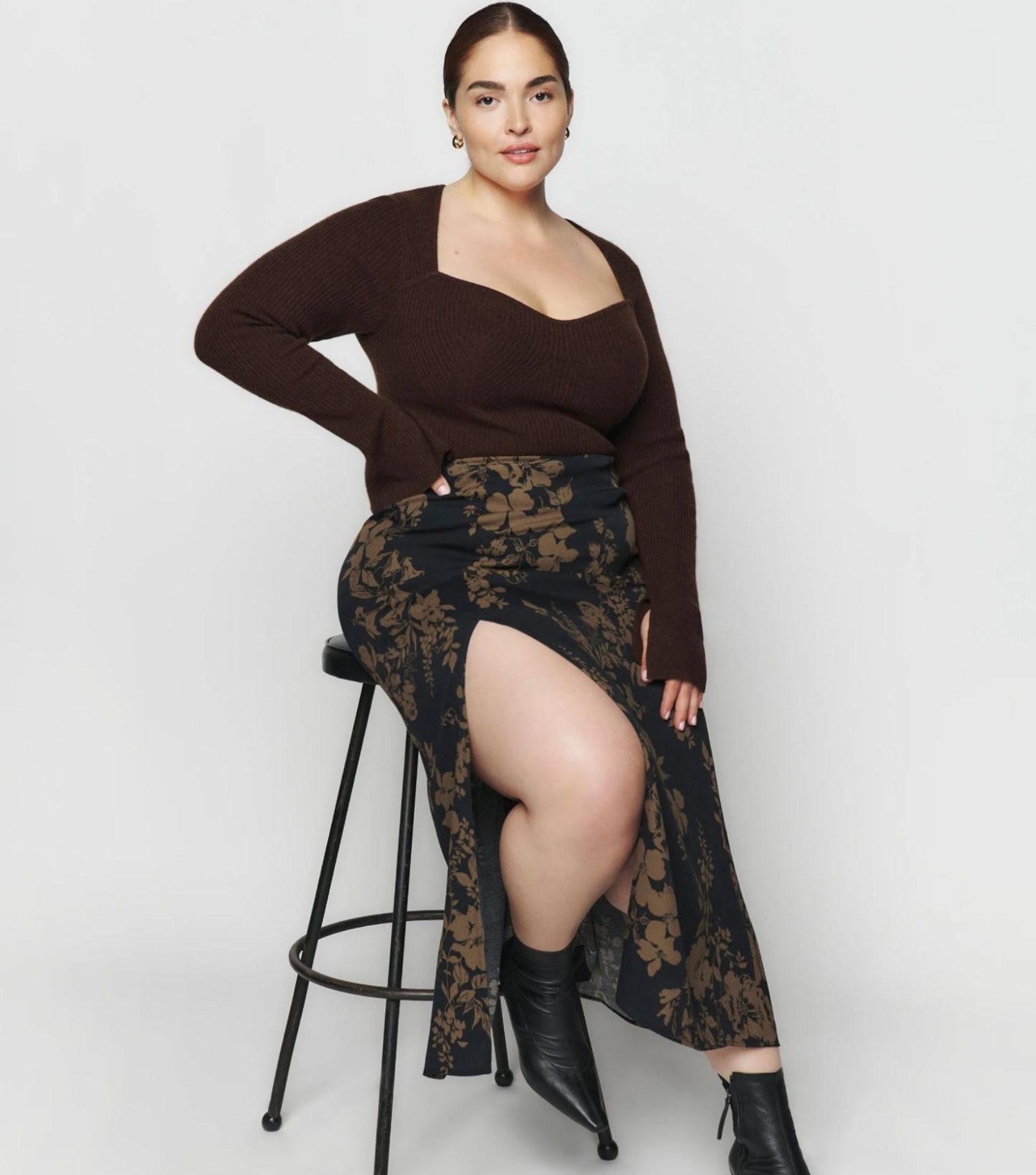 Image by Reformation (sustainable-plus-size-clothing)