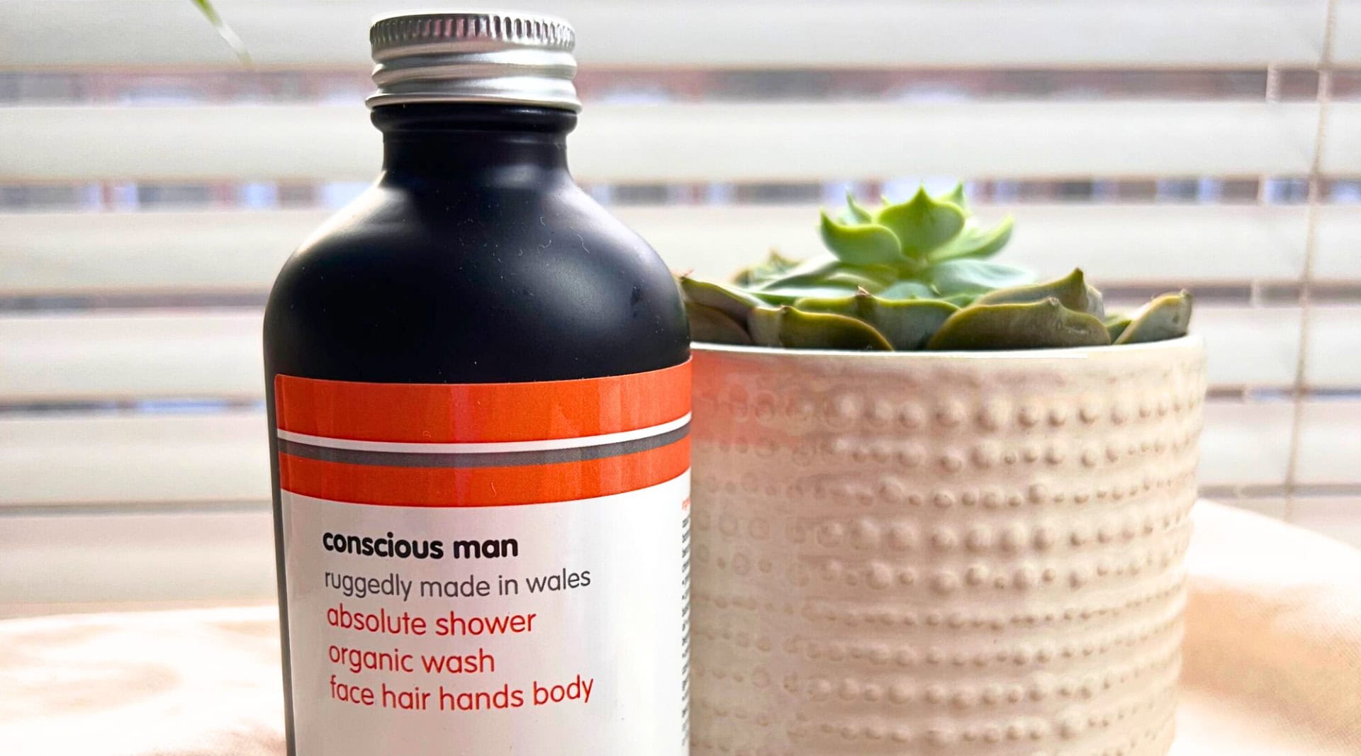 Image by Sustainable Jungle (Conscious Skincare) (eco-friendly-shampoo-conditioner)