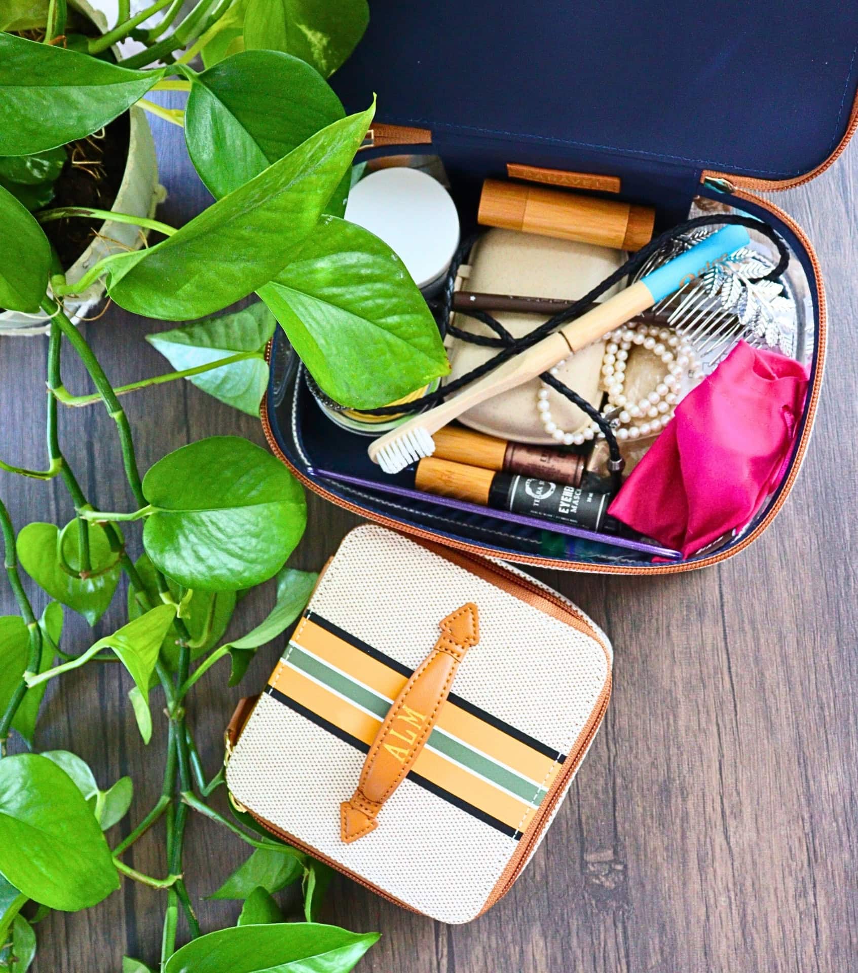 Image by Sustainable Jungle (Paravel) (sustainable-luggage) (2)