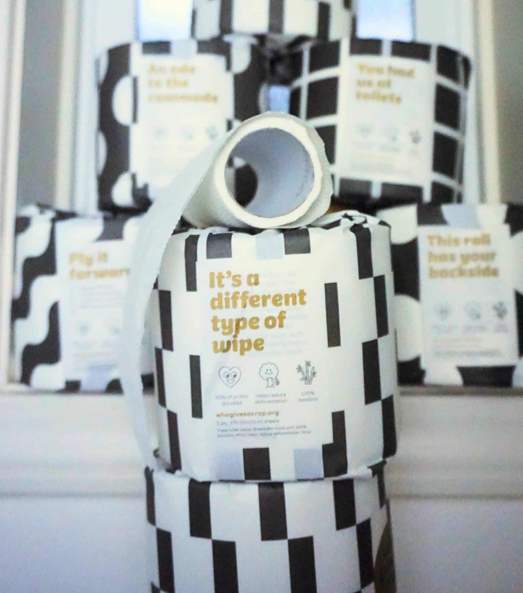 Image by Sustainable Jungle (Who Gives a Crap) (zero-waste-toilet-paper)