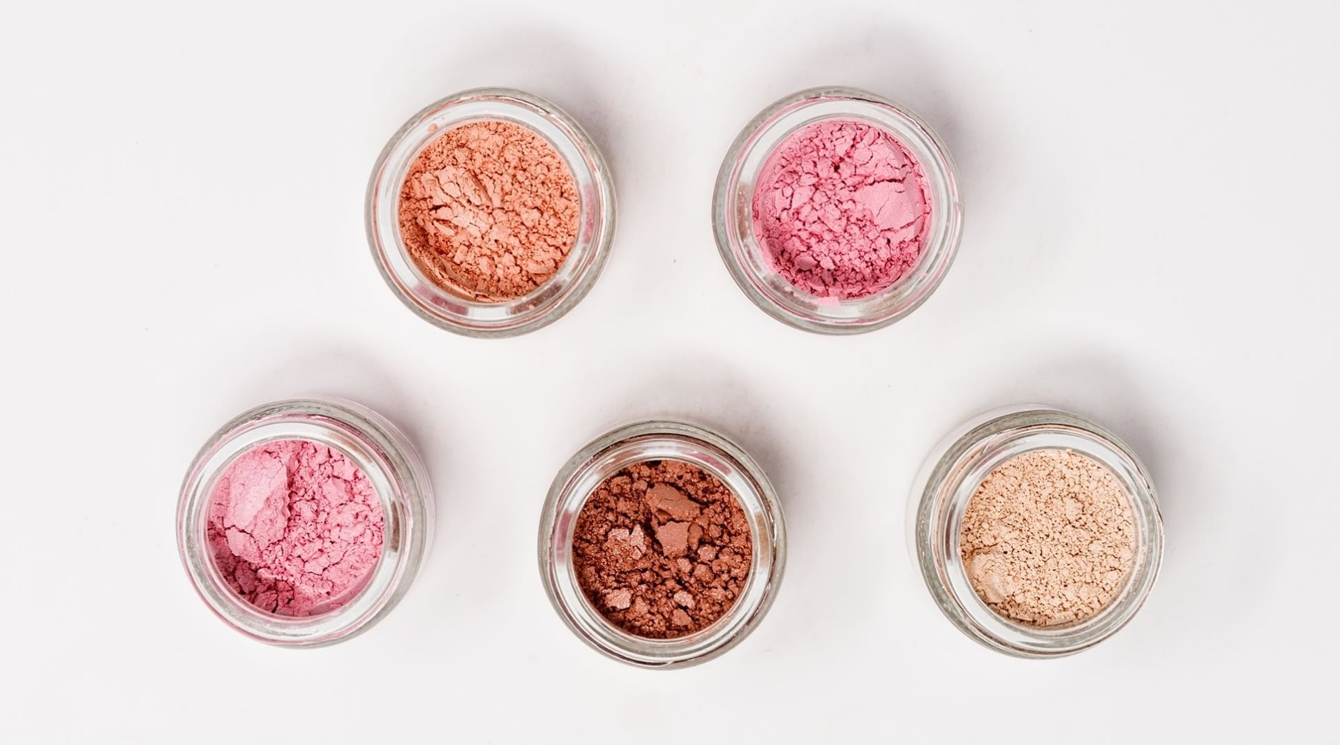Image by Bee You Organics (organic-non-toxic-eyeshadow)