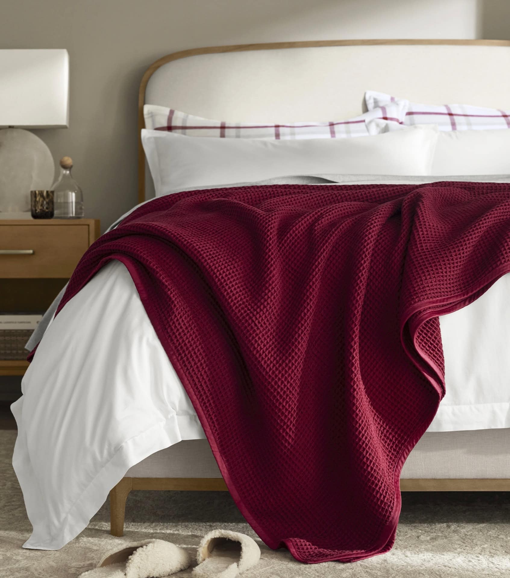 Image by Boll & Branch (organic-blankets)