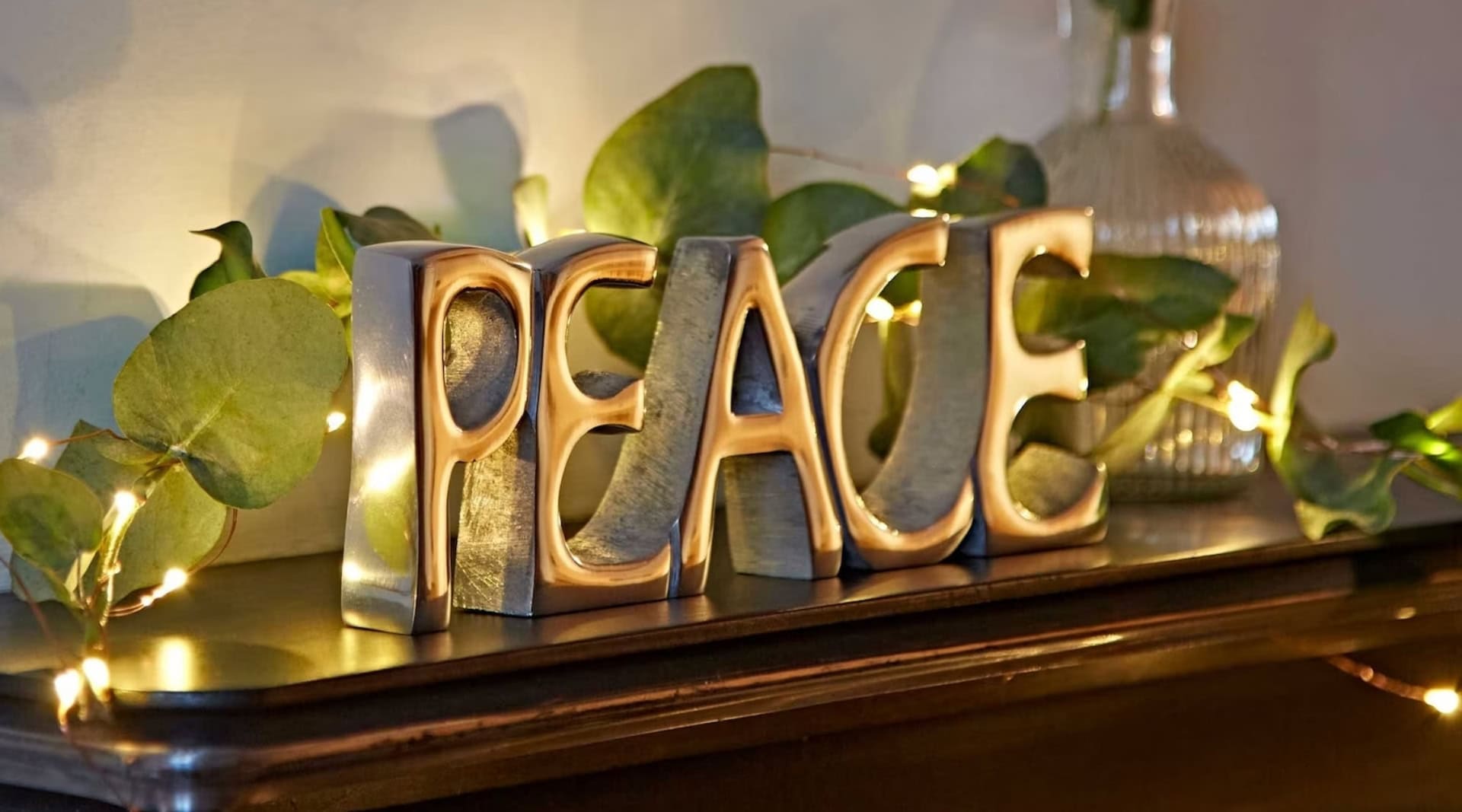 Image by By Amber & Rose (sustainable-christmas-decorations)