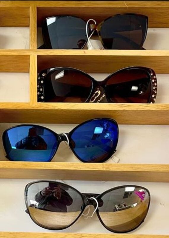 Image by Chumel’s Thrift & More (thrift-stores-el-paso)