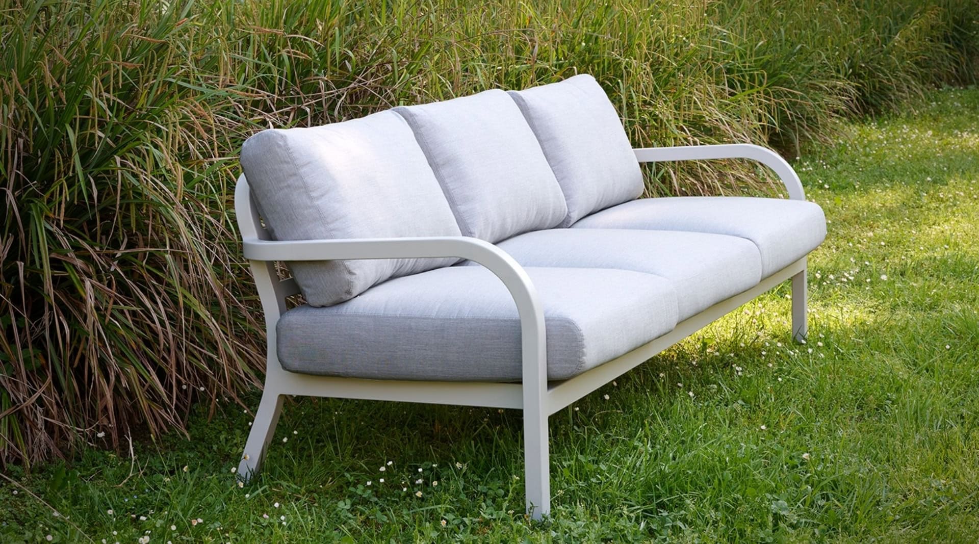 Image by Emeco (sustainable-outdoor-furniture)