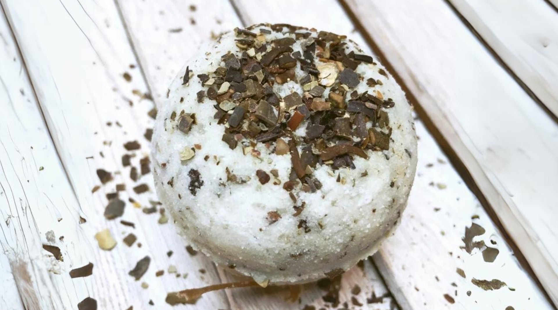 Image by La Fountain Herbal (eco-friendly-bath-bombs)