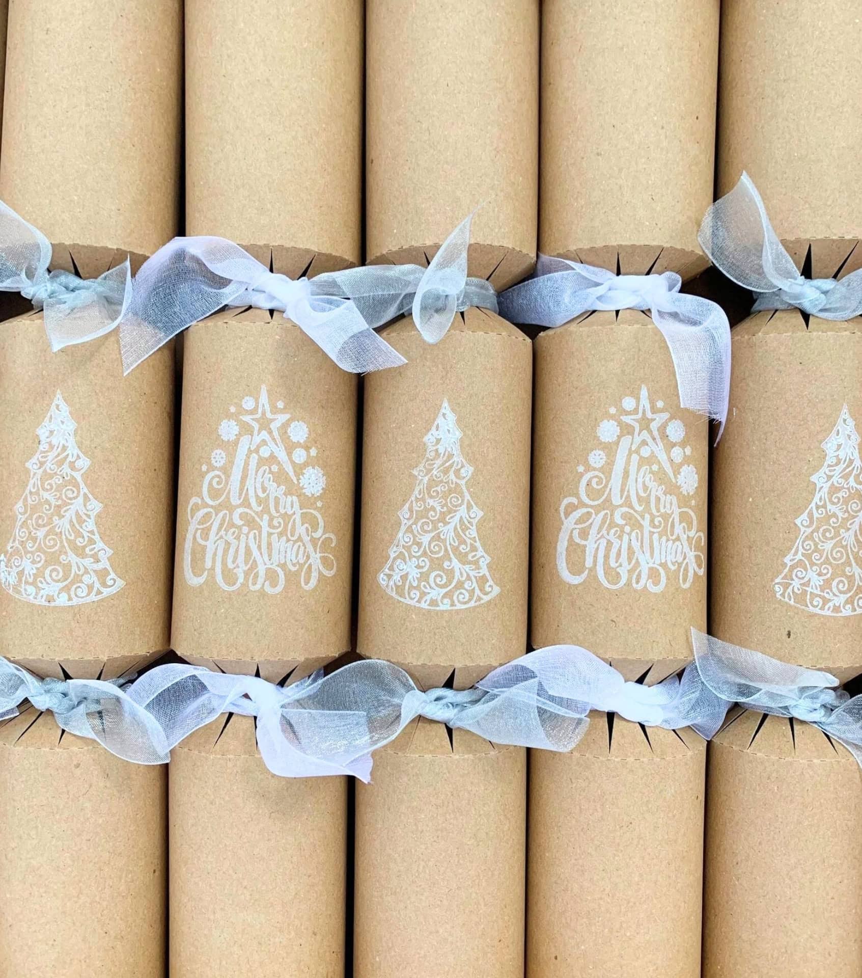 Image by Little Doris Designs (eco-friendly-christmas-crackers) (2)