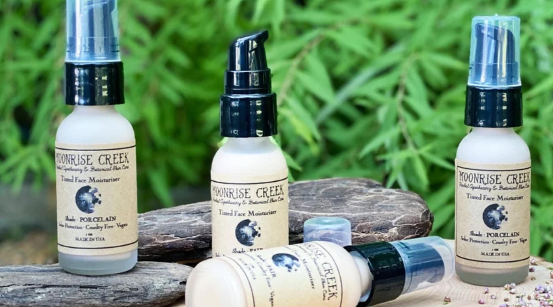 Image by Moonrise Creek (non-toxic-makeup)