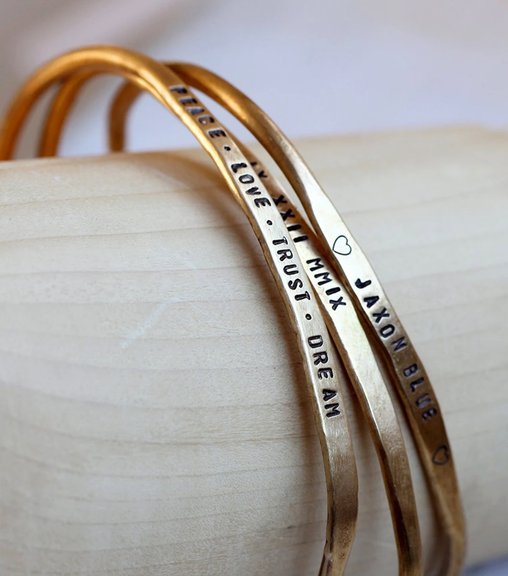 Image by Praxis Jewelry (minimalist-jewelry-brands) (2)