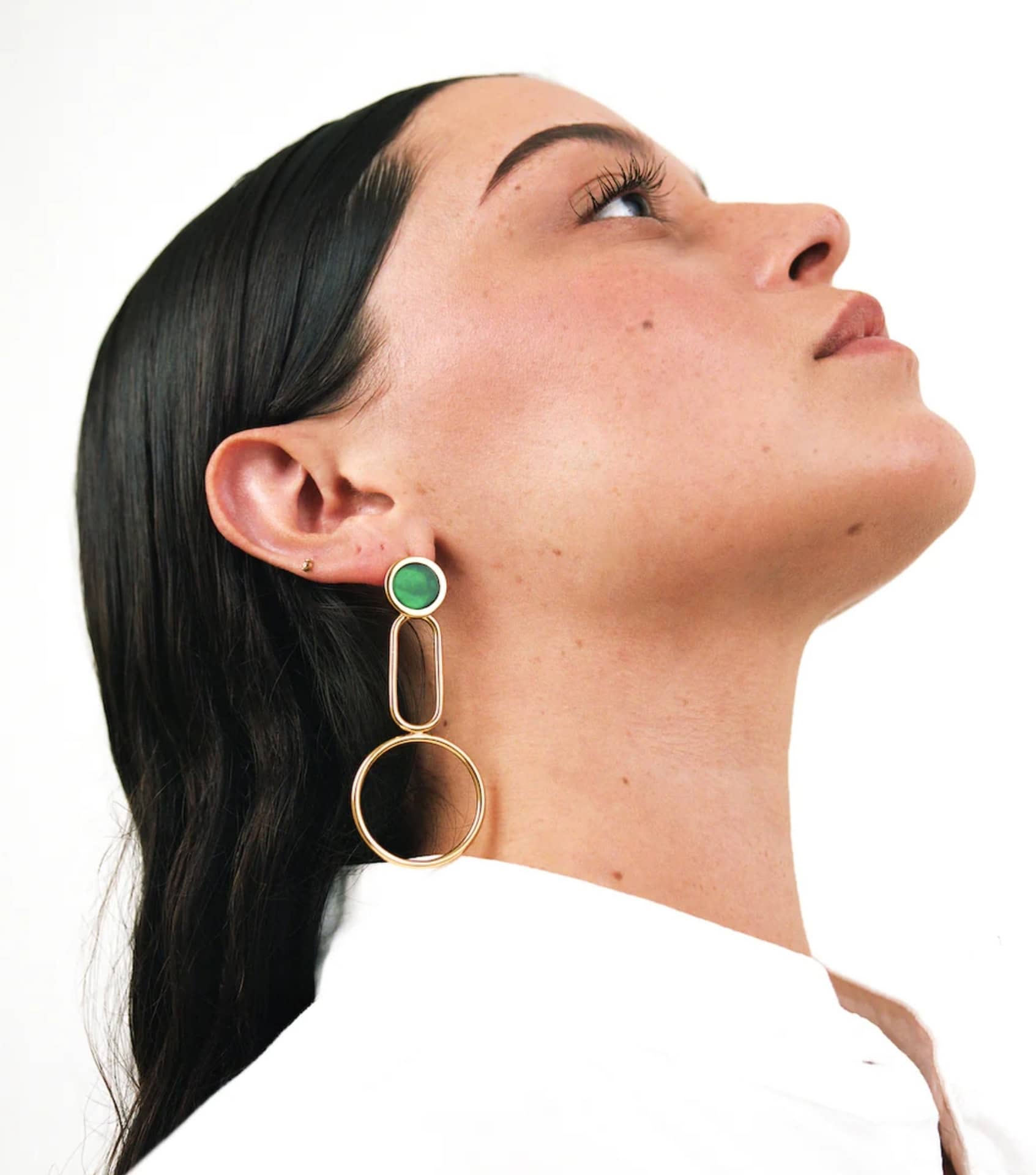 Image by Raven + Lily (minimalist-jewelry-brands)