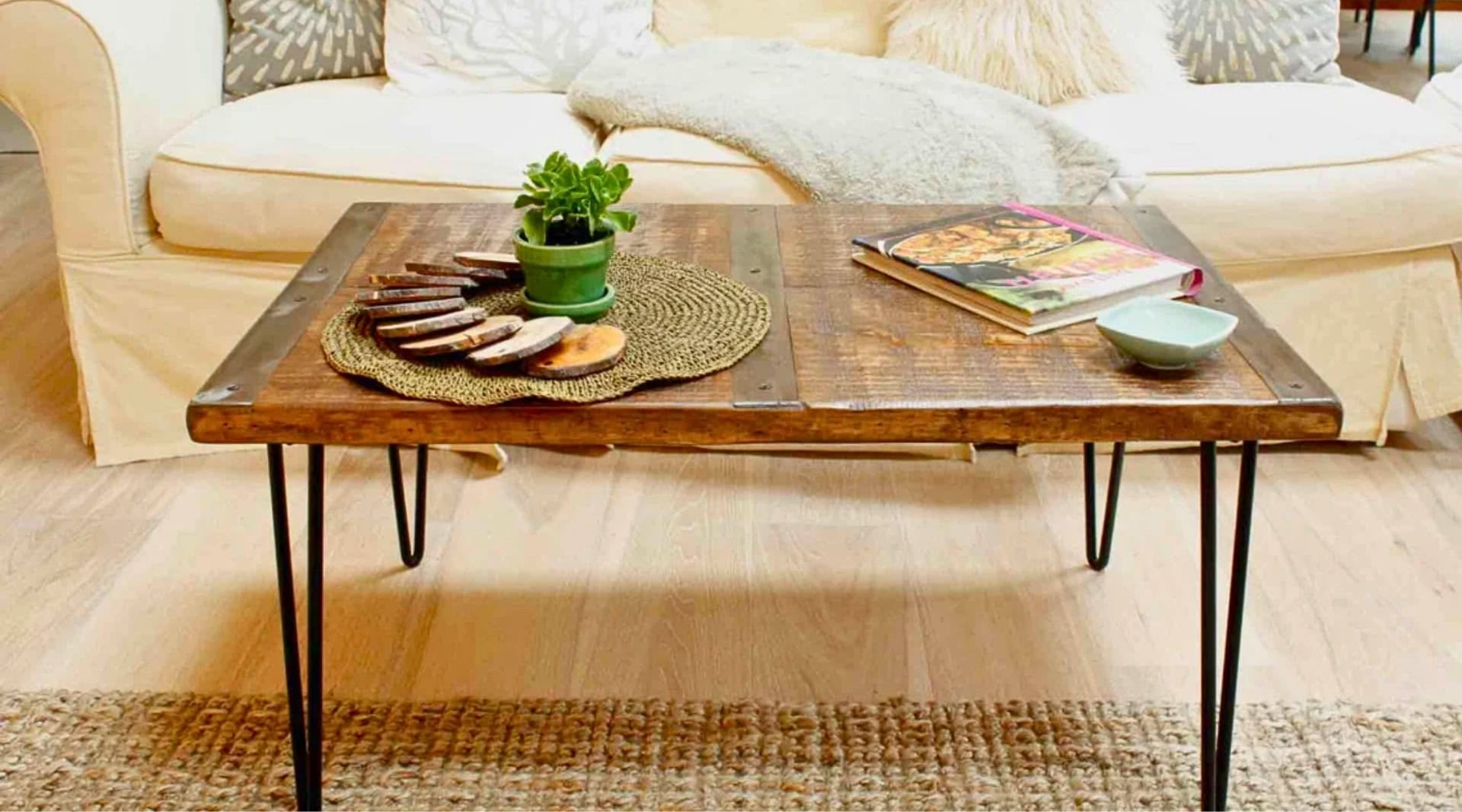 Image by Reclaimed Wood USA (american-made-furniture)