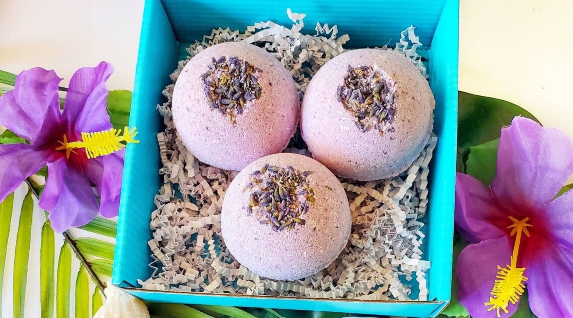 Image by Surfs Up Essentials (eco-friendly-bath-bombs)