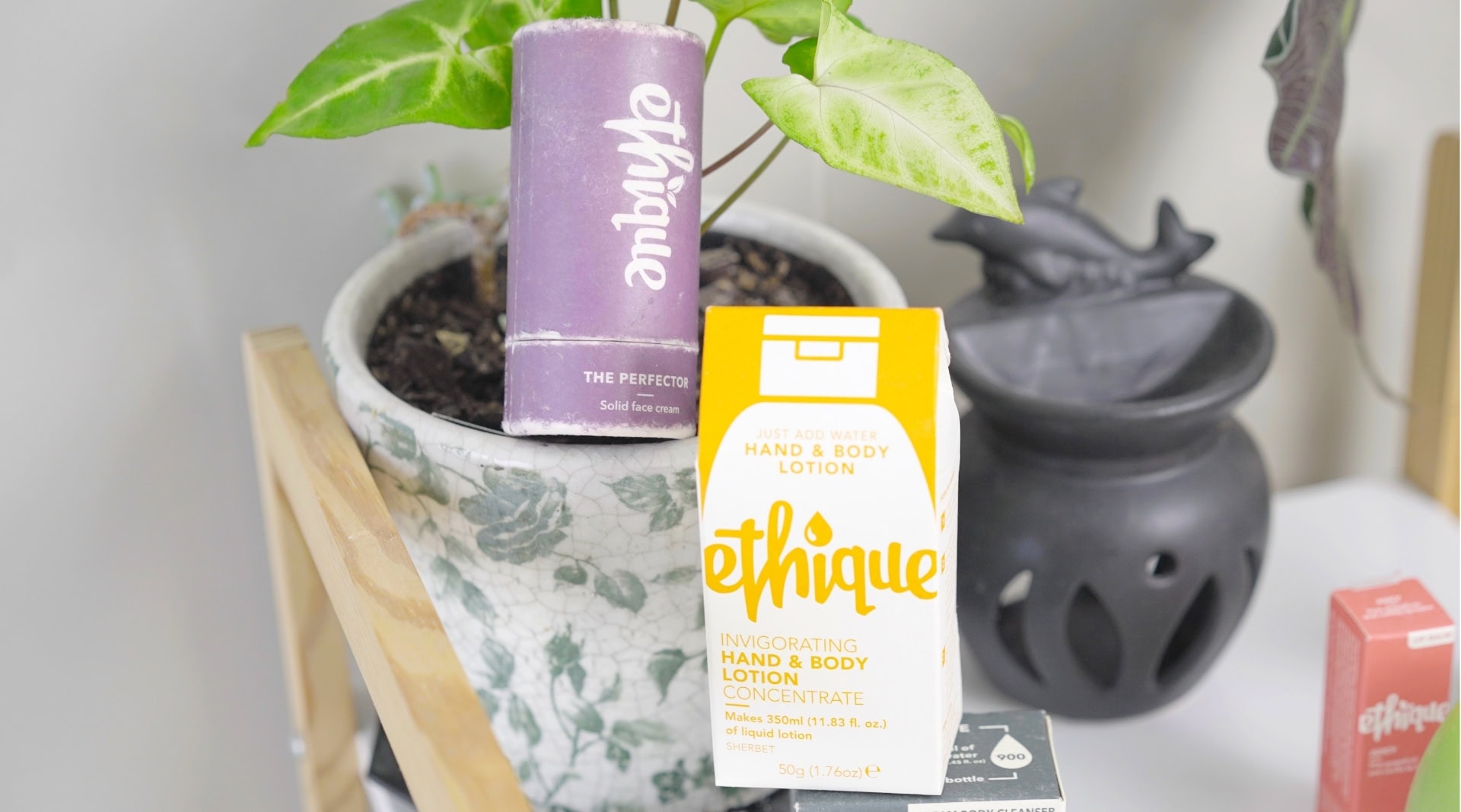 Image by Sustainable Jungle (Ethique) (lotion-bars)