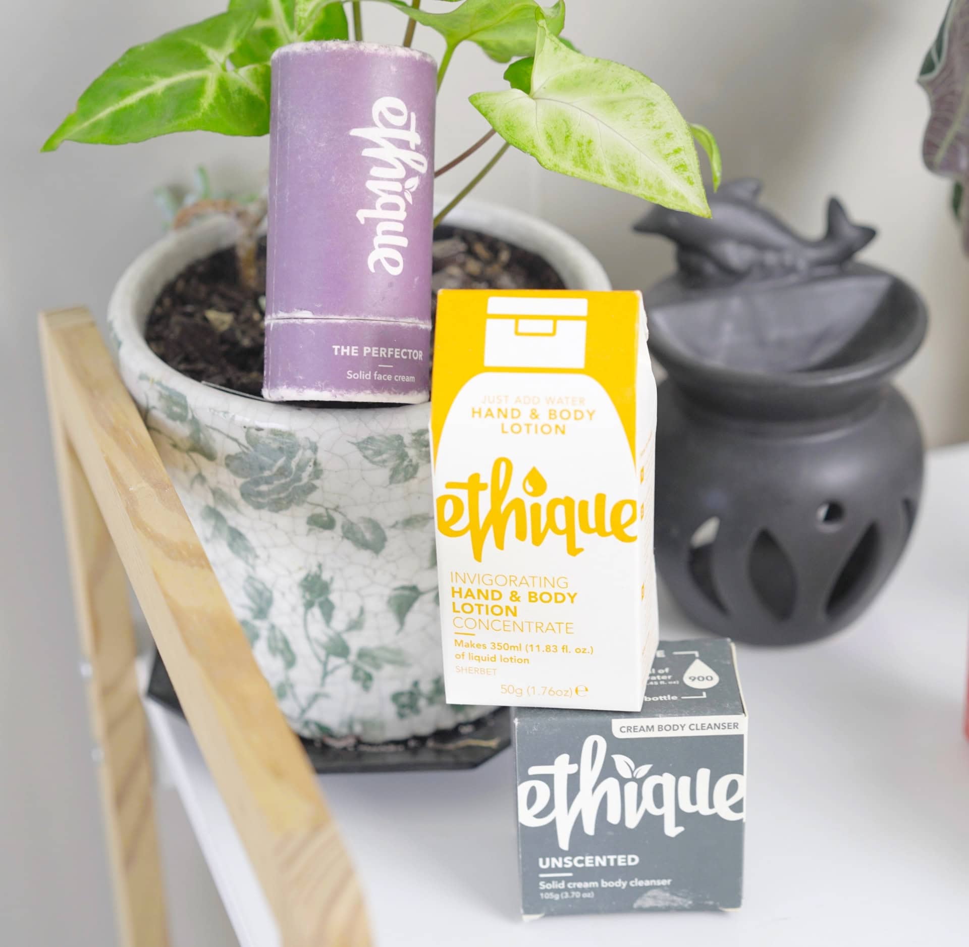 Image by Sustainable Jungle (Ethique) (zero-waste-lotion)