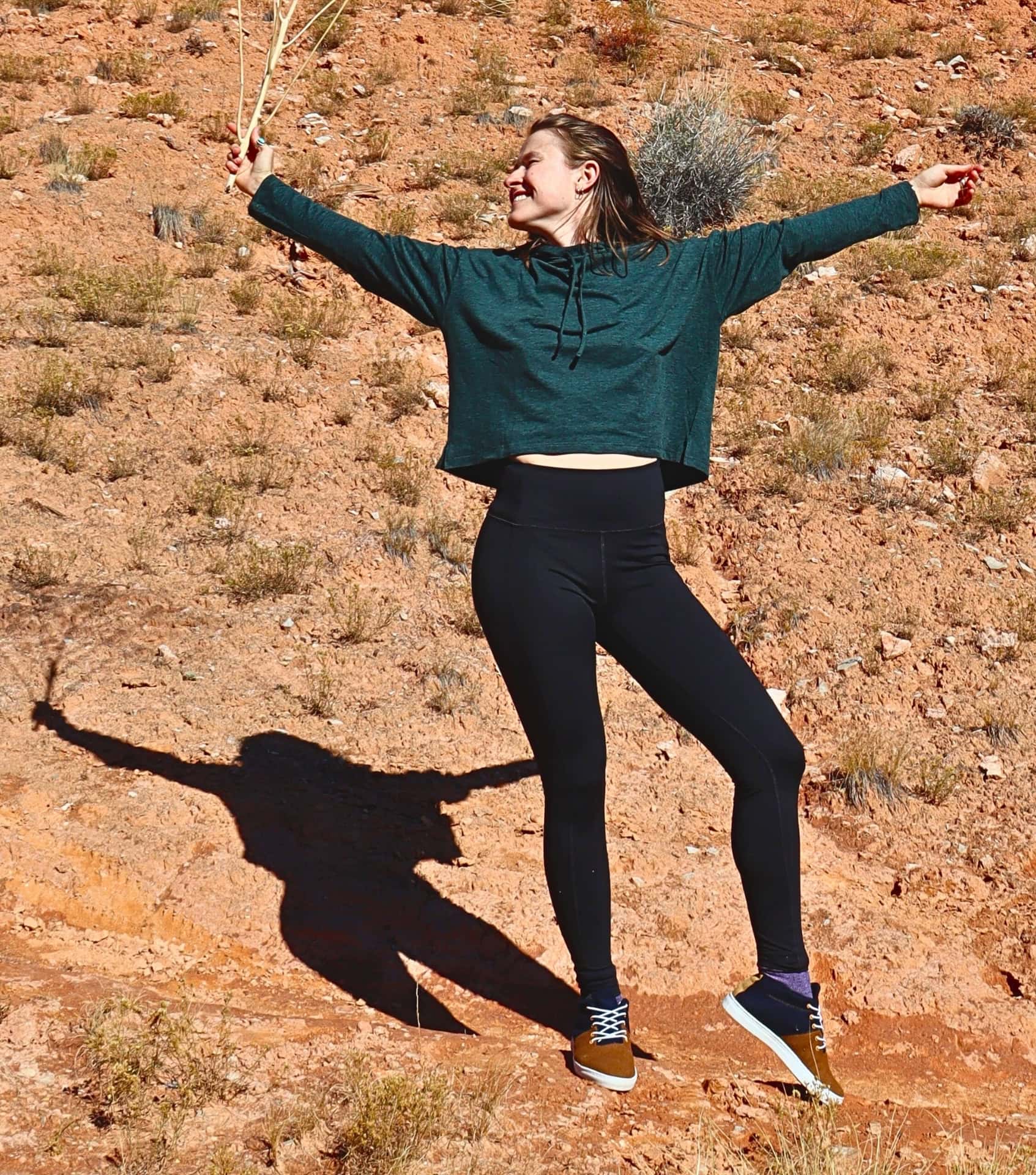 Image by Sustainable Jungle (Girlfriend Collective) (sustainable-hoodies) (2)
